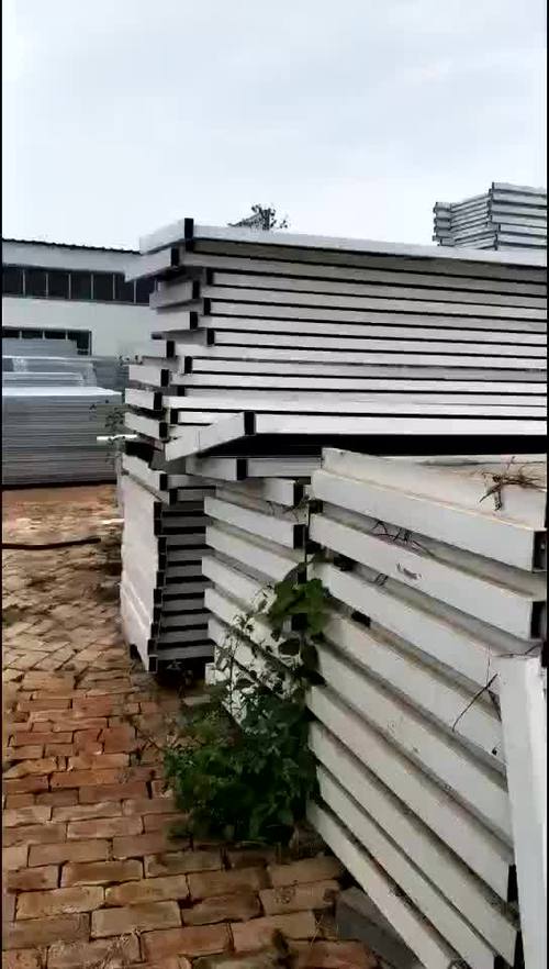 河南道路广告护栏厂家 建材防护与市政设施的价值共生